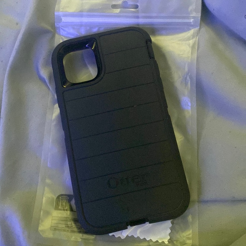 I don’t use it anymore , I have brought many cases after this one .